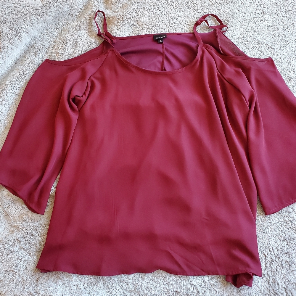 Spaghetti strap cold shower blouse | PLUS SIZE